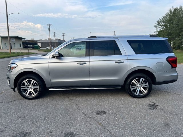 2023 Ford Expedition MAX Limited photo 4