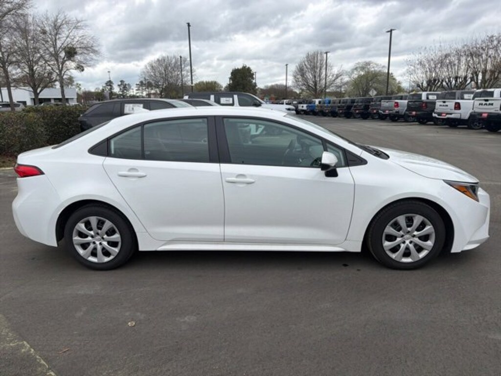 Used 2024 Toyota Corolla LE Sedan