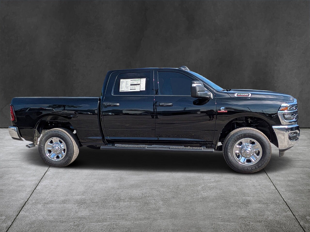 2025 Ram 2500 Tradesman photo 2