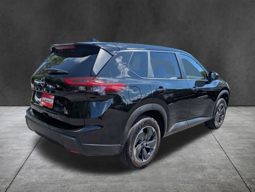 Used 2024 Nissan Rogue SV SUV