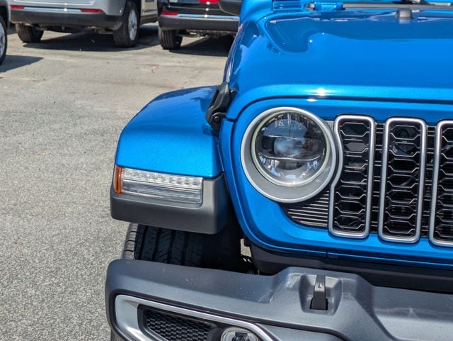 2025 Jeep Wrangler 4-Door Sahara - Photo 10