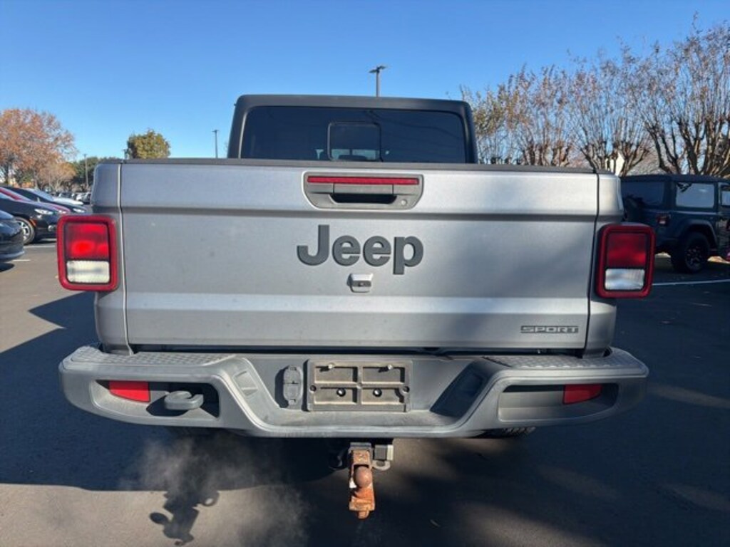 Used 2020 Jeep Gladiator Sport S Truck Crew Cab