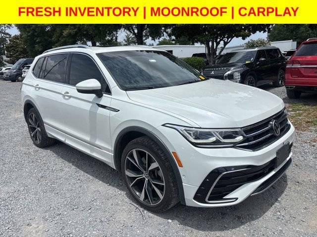 2023 Volkswagen Tiguan 2.0T SEL R-Line 4Motion's photo
