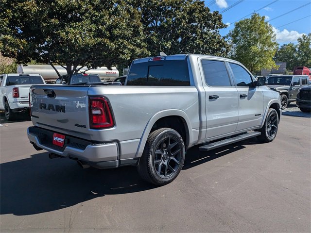 2025 Ram 1500 Laramie photo 4