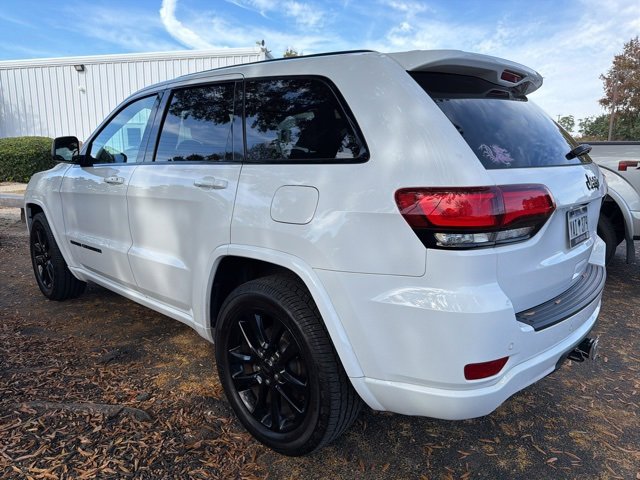 2020 Jeep Grand Cherokee Altitude photo 4