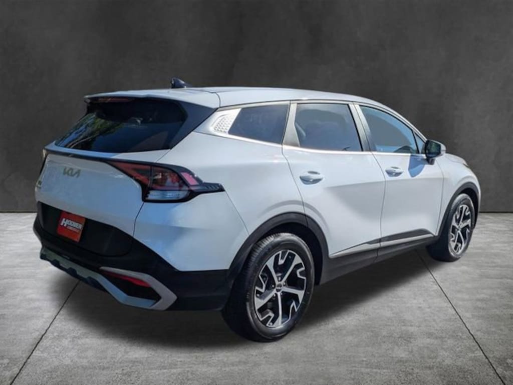 Used 2024 Kia Sportage EX SUV