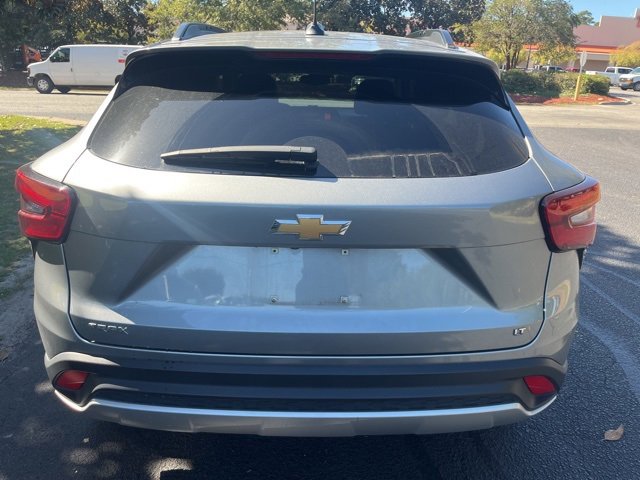 2024 Chevrolet Trax LT photo 4