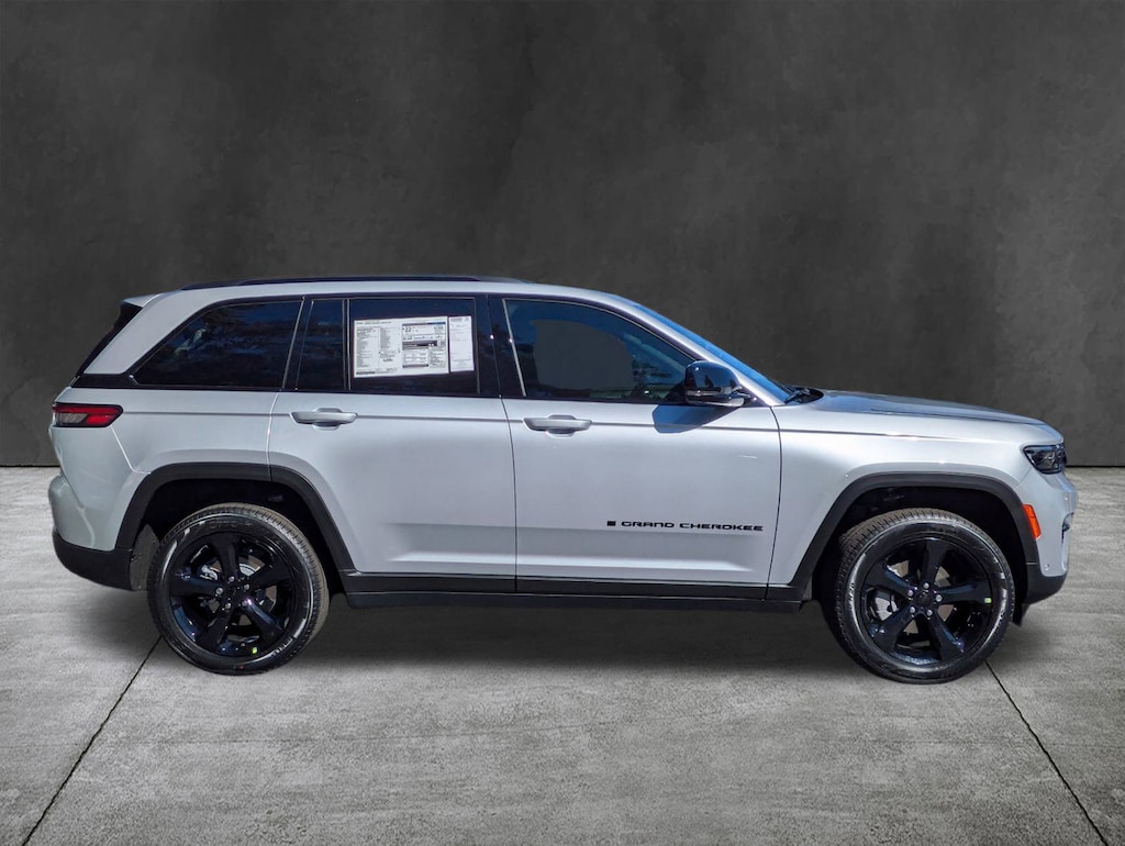 New 2025 Jeep Grand Cherokee Limited Sport Utility