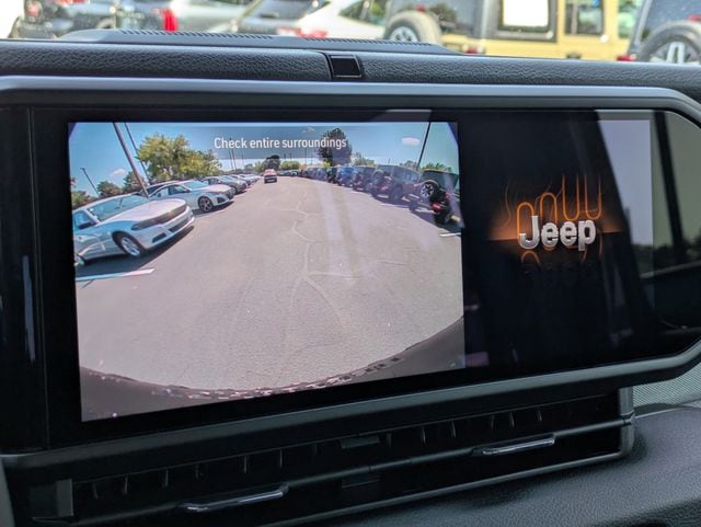 2025 Jeep Wrangler 4-Door Willys - Photo 23