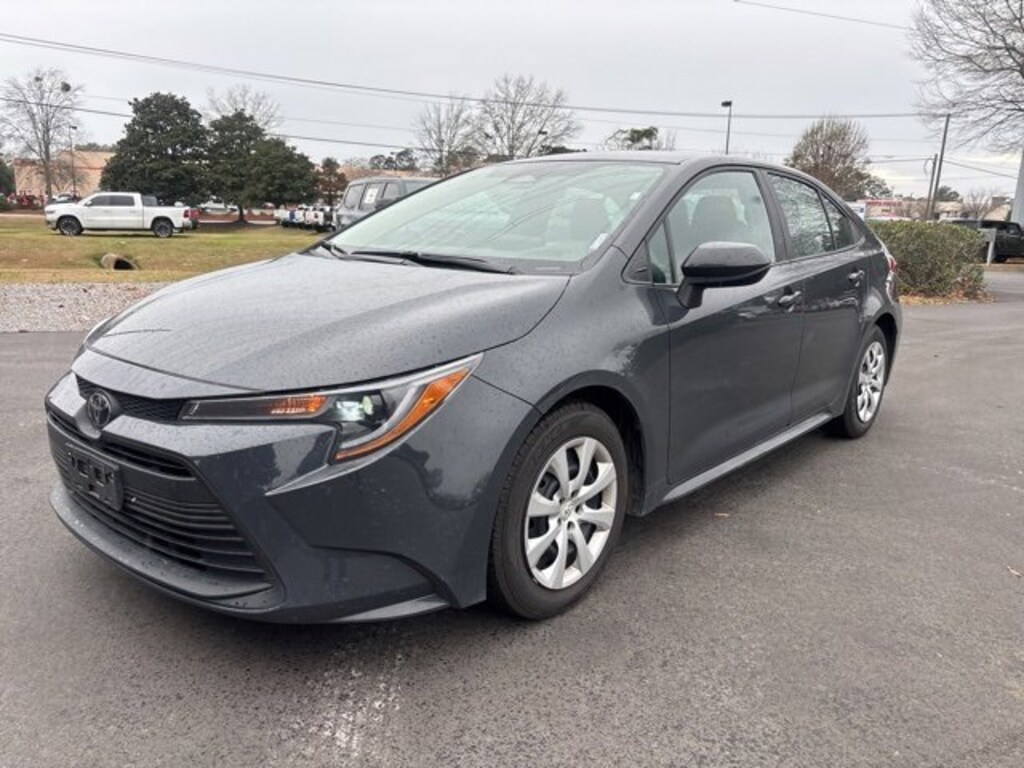 Used 2024 Toyota Corolla LE Sedan