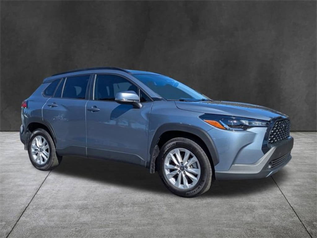 Used 2024 Toyota Corolla Cross LE SUV