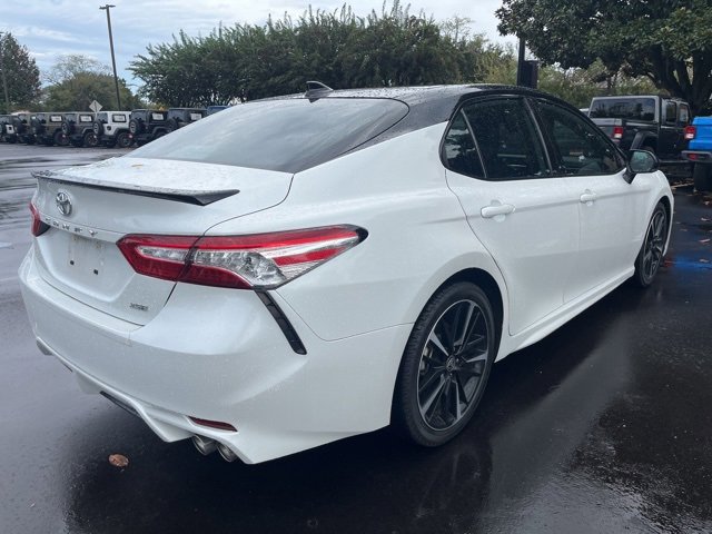 2020 Toyota Camry XSE V6 photo 3