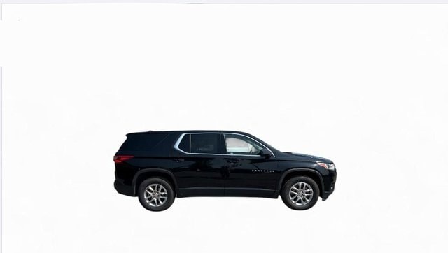 Used 2020 Chevrolet Traverse LS with VIN 1GNERFKW6LJ303872 for sale in Summerville, SC