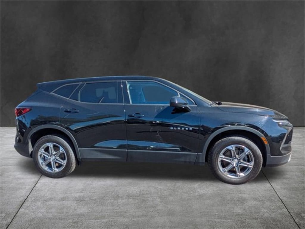 Used 2023 Chevrolet Blazer LT SUV