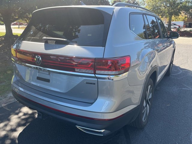 2024 Volkswagen Atlas SE Technology photo 3