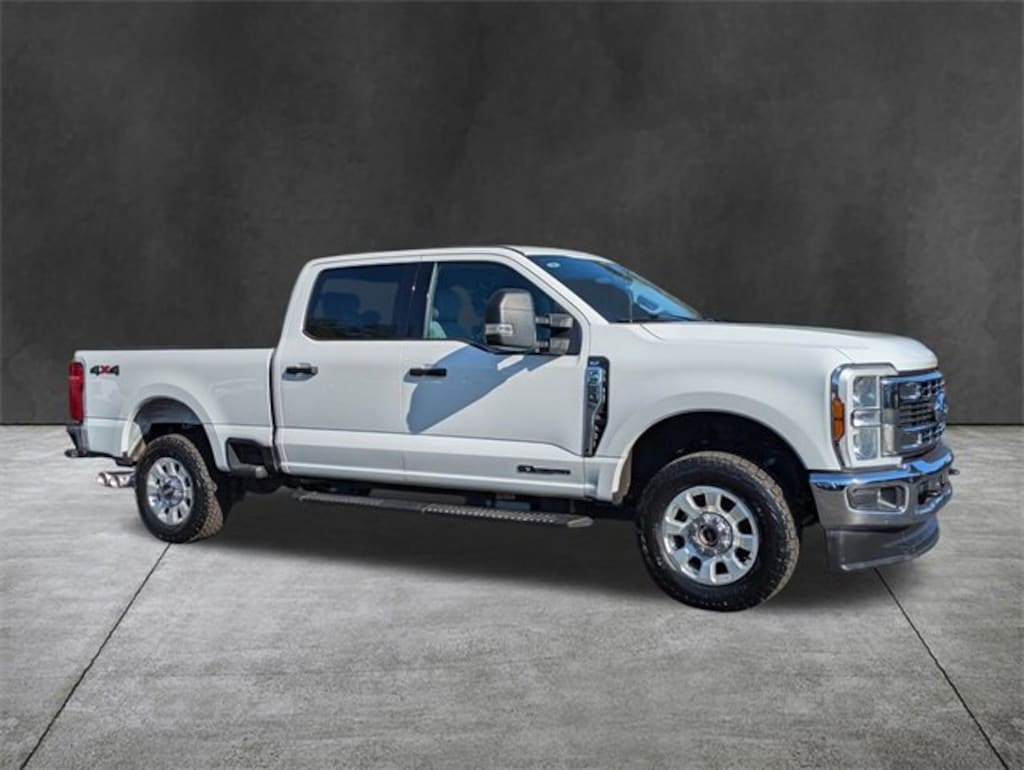 Used 2024 Ford Super Duty F-250 SRW XLT Truck Crew Cab