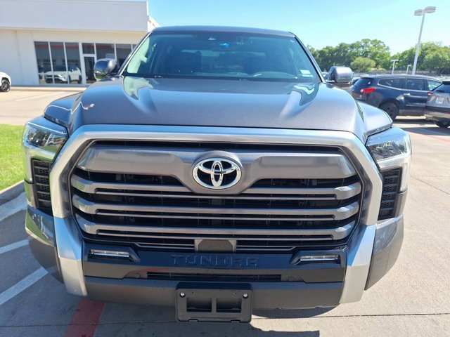 2023 Toyota Tundra Limited photo 3