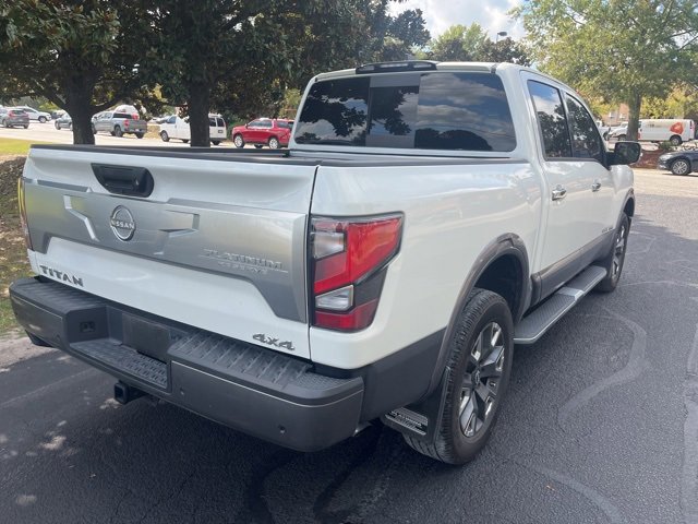 2023 Nissan Titan Platinum Reserve photo 3