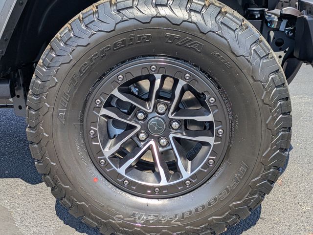 2025 Jeep Wrangler 4-Door Willys - Photo 11