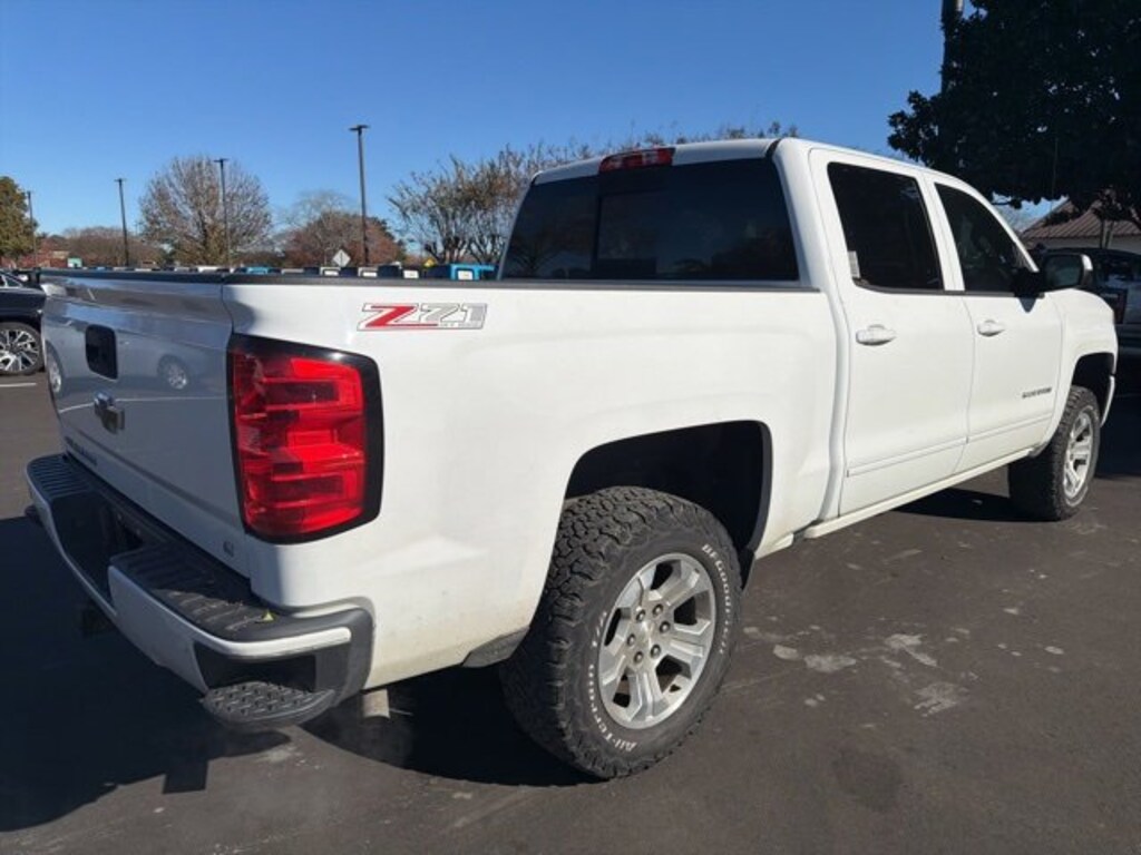Used 2017 Chevrolet Silverado 1500 LT Truck Crew Cab