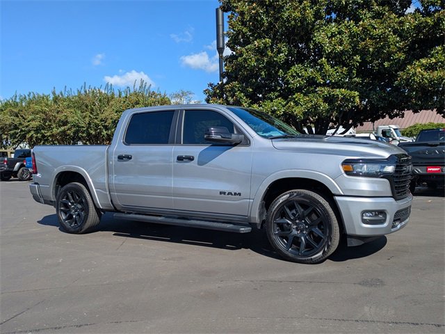 2025 Ram 1500 Laramie photo 2