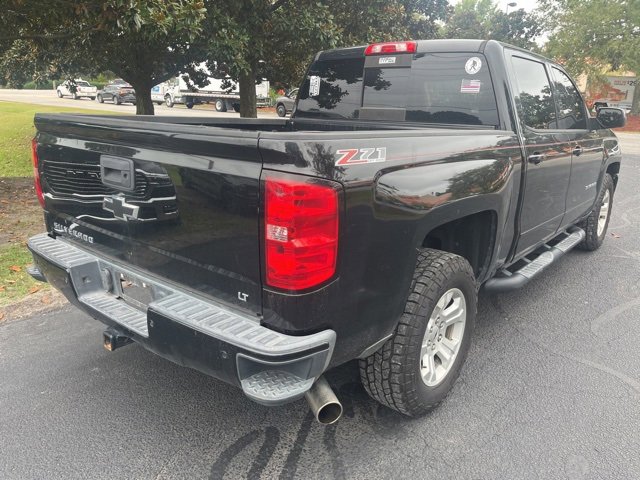 2017 Chevrolet Silverado 1500 LT photo 3