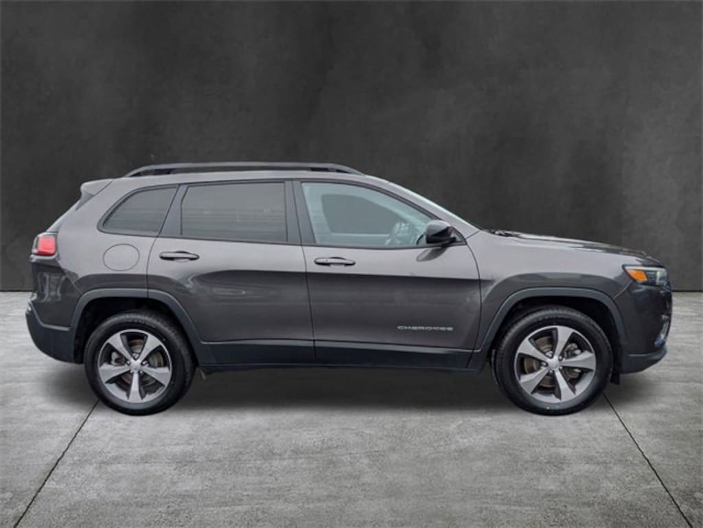 Used 2022 Jeep Cherokee Limited SUV