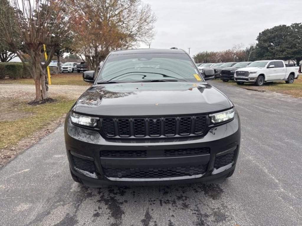 Used 2023 Jeep Grand Cherokee L Limited SUV