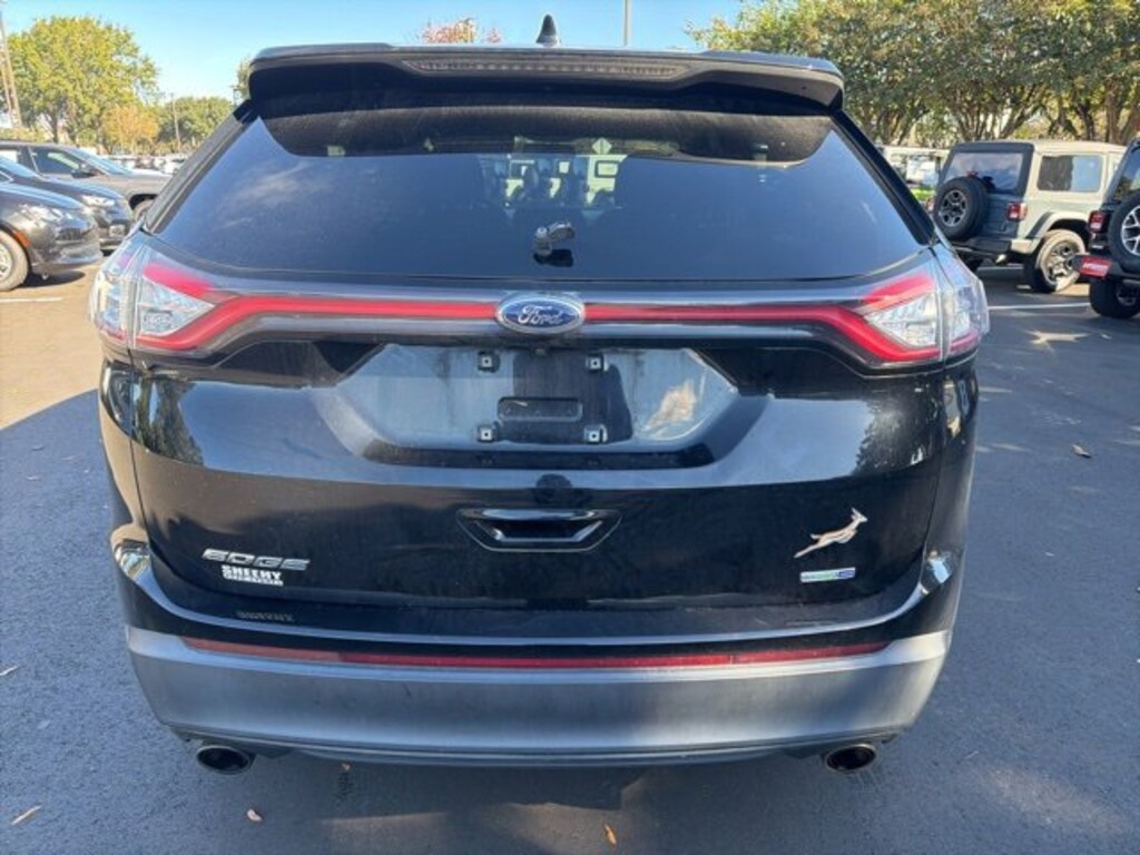 Used 2018 Ford Edge SE SUV