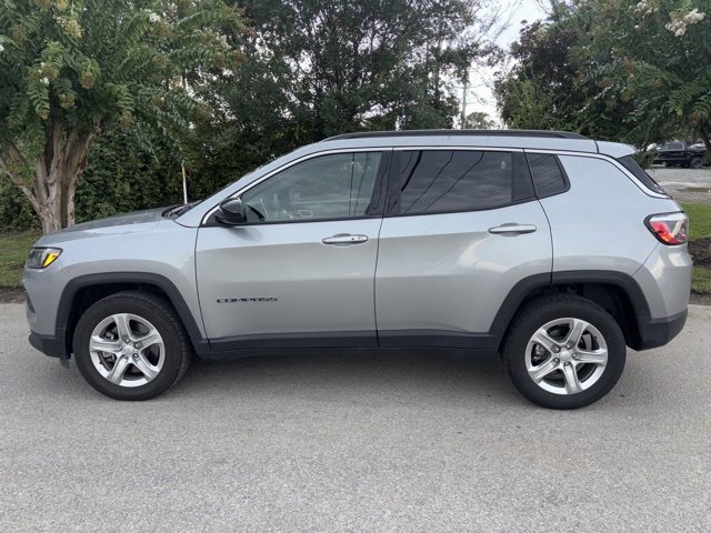 2024 Jeep Compass Latitude photo 4