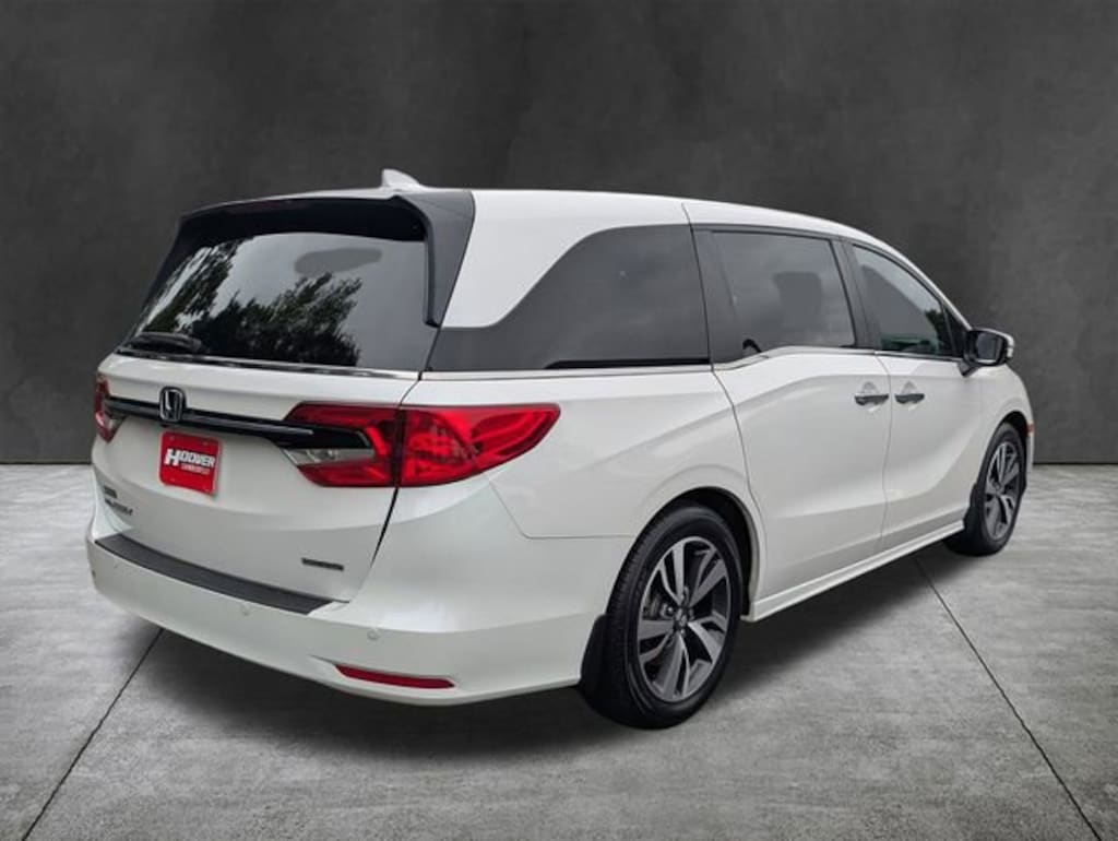 Used 2024 Honda Odyssey Touring Van