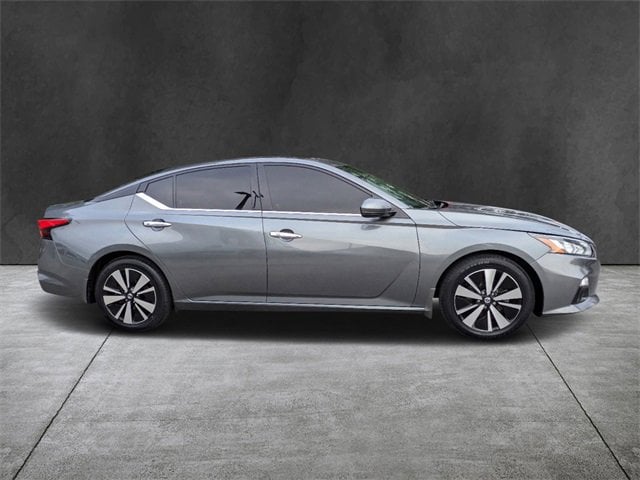 Used 2019 Nissan Altima SV with VIN 1N4BL4DV3KC163911 for sale in Summerville, SC