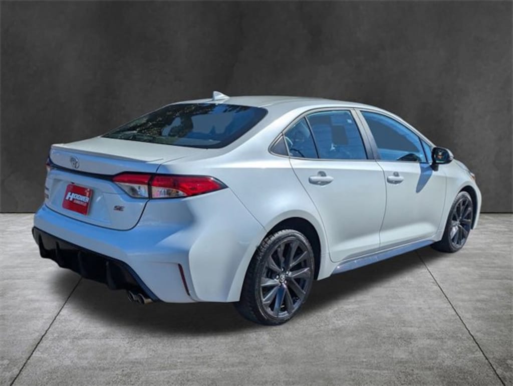 Used 2024 Toyota Corolla SE Sedan