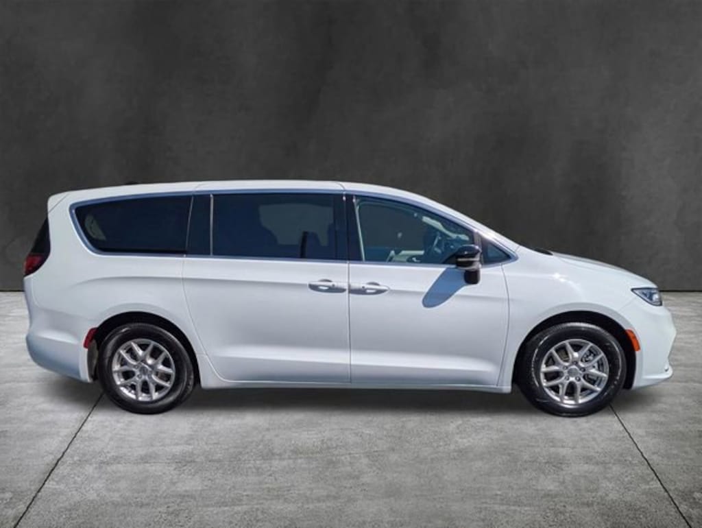 Used 2024 Chrysler Pacifica Touring L Van Passenger Van