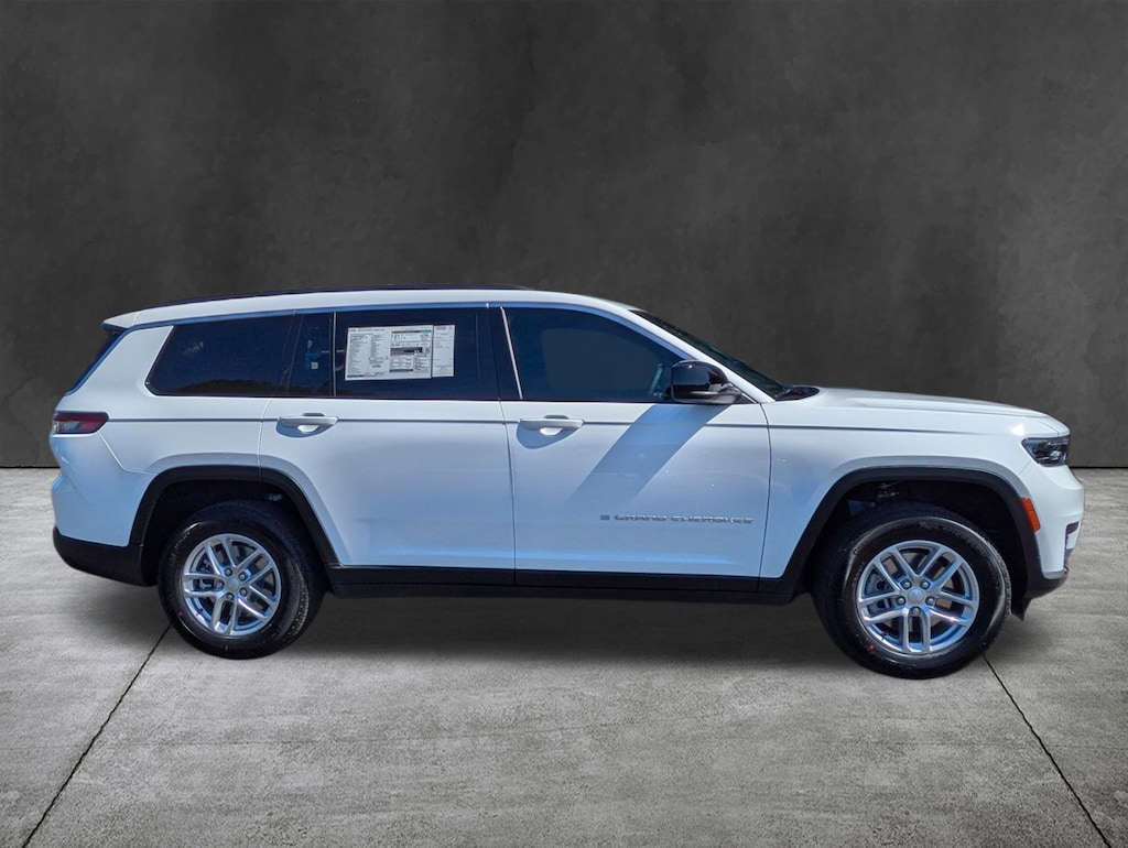 New 2025 Jeep Grand Cherokee L Laredo Sport Utility