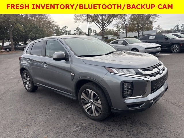 2024 Mitsubishi Outlander Sport ES's photo