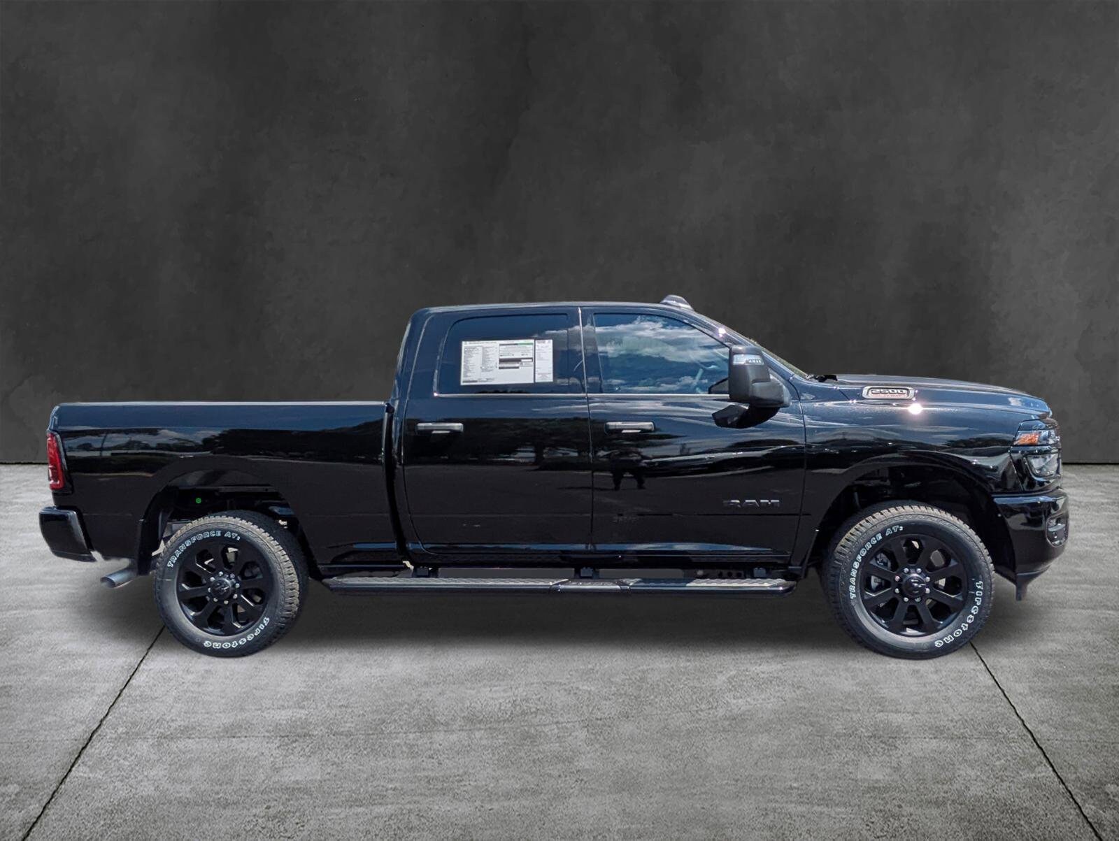 2026 Ram 2500 Big Horn photo 3