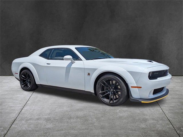 2023 Dodge Challenger R/T Scat Pack Widebody photo 2