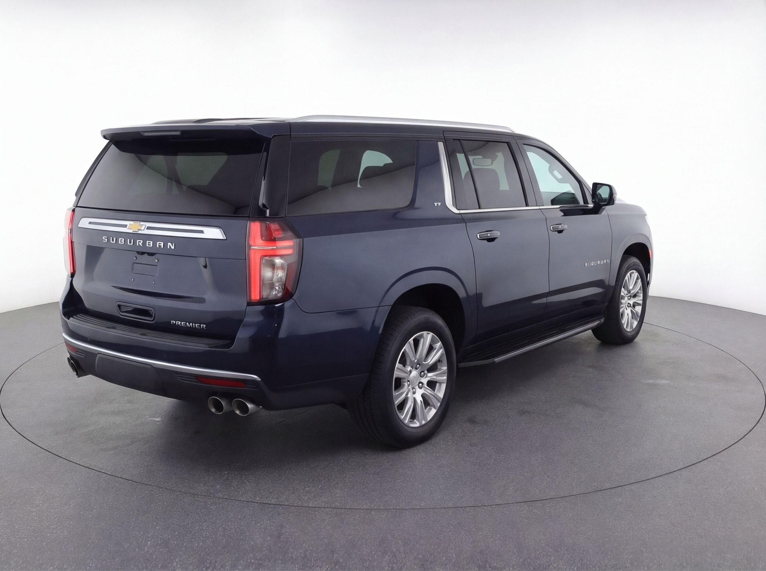 Thumbnail: 2023 Chevrolet Suburban - 7