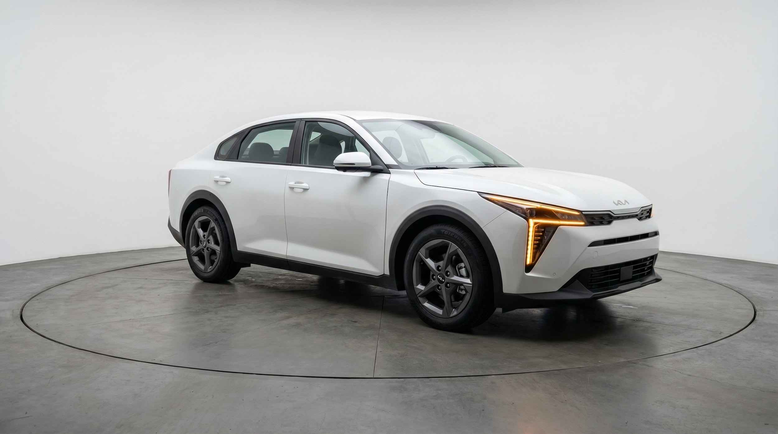 Thumbnail: 2025 Kia K4 - 1
