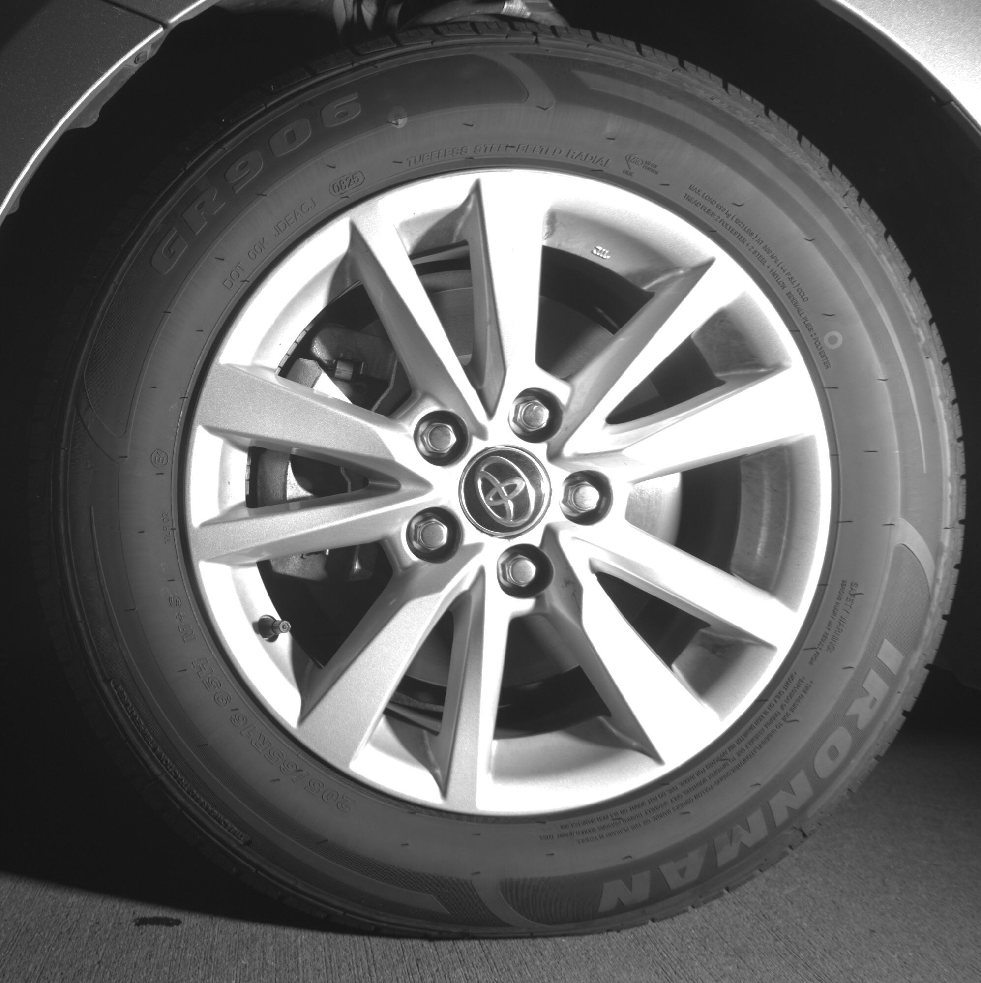 Thumbnail: 2025 Toyota Camry - 9