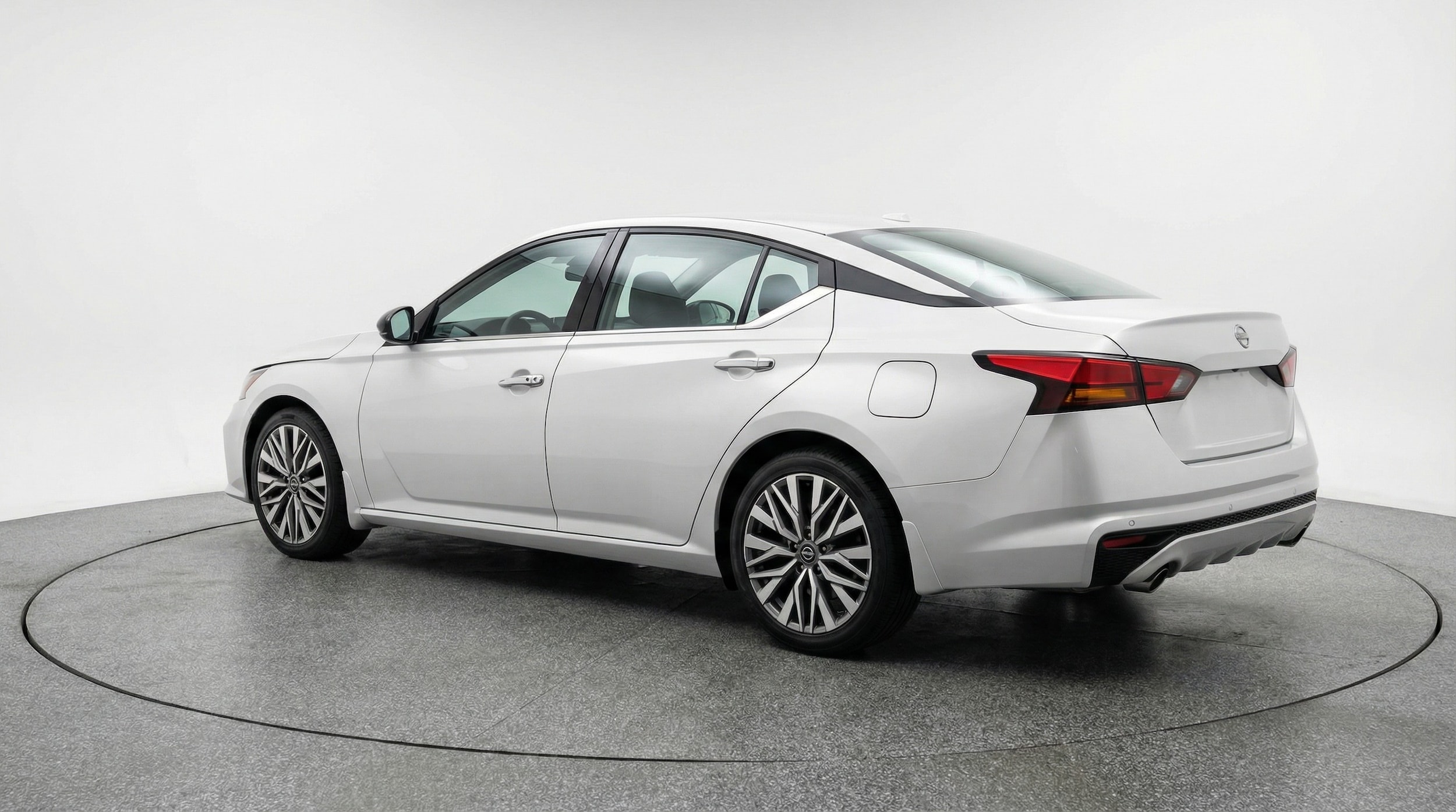 Thumbnail: 2025 Nissan Altima - 5