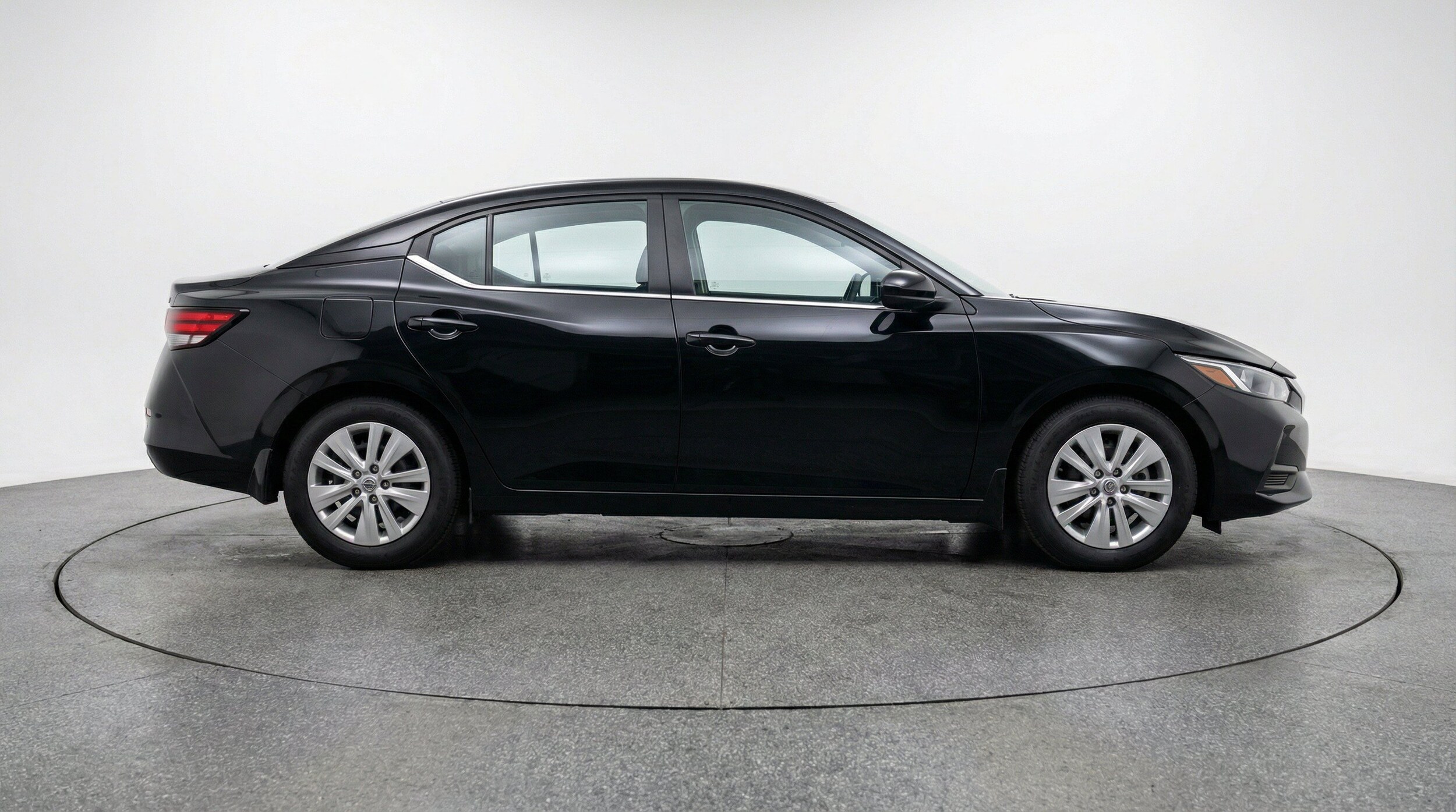 Thumbnail: 2025 Nissan Sentra - 11