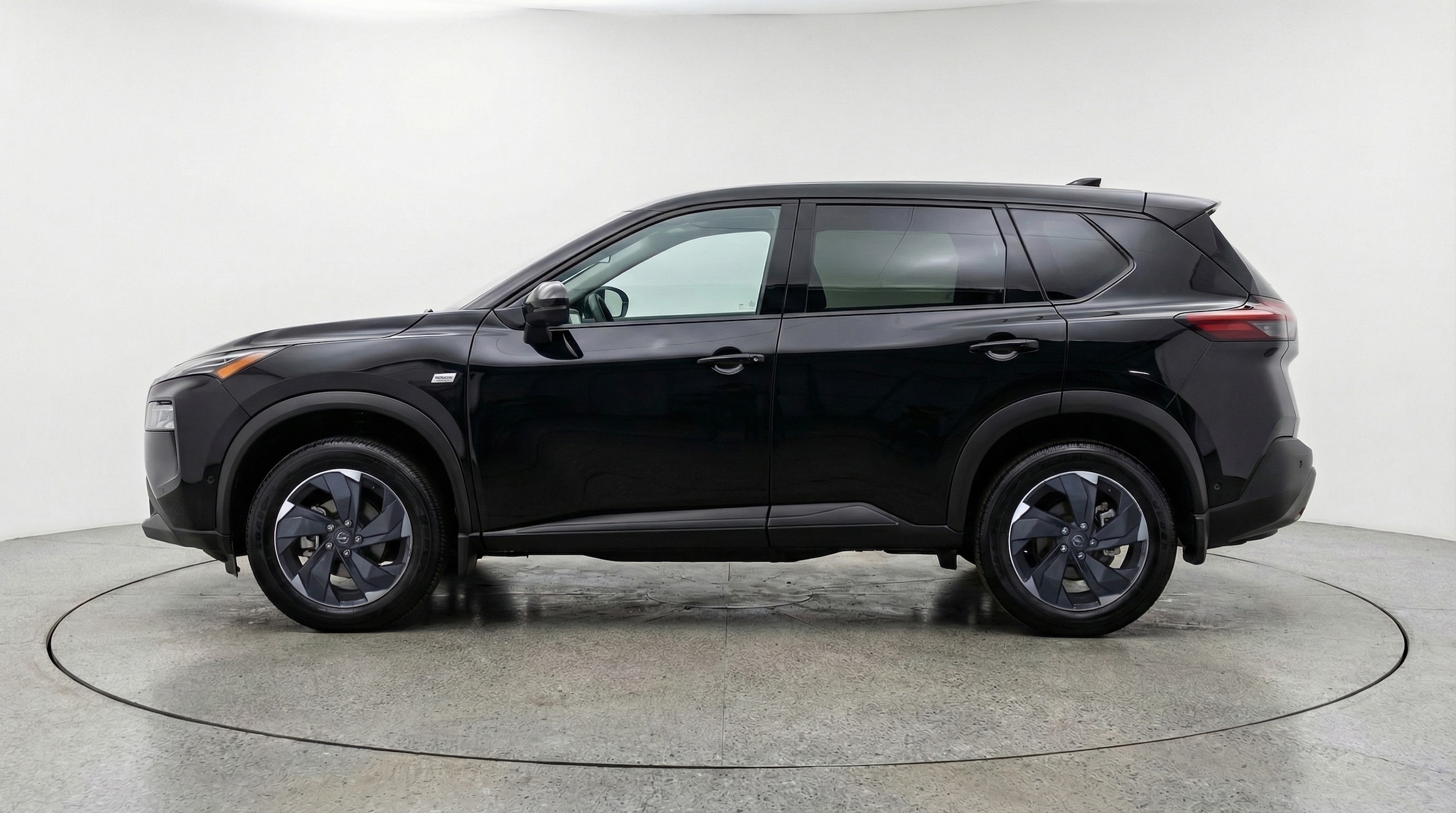 Thumbnail: 2025 Nissan Rogue - 4