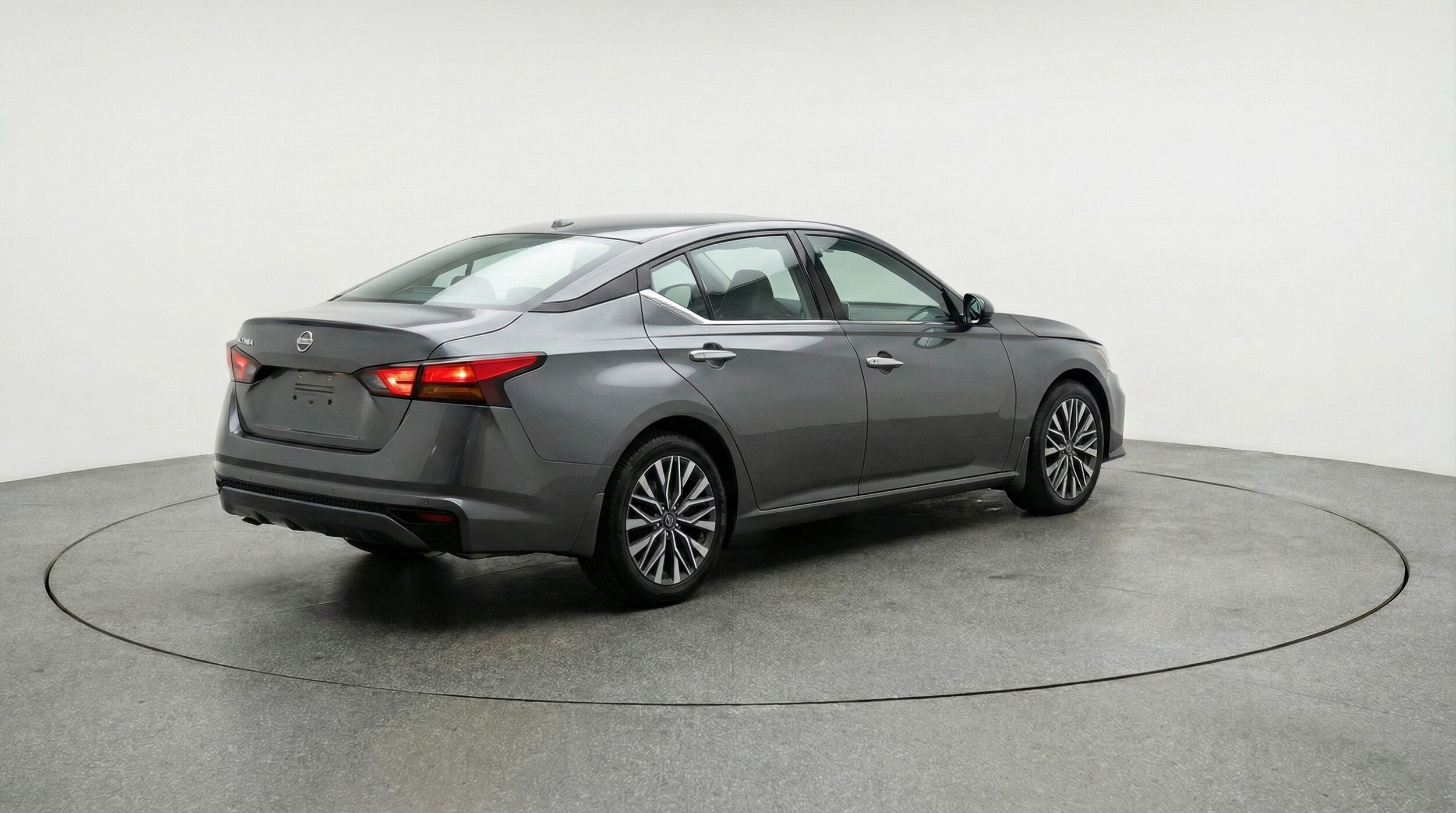 Thumbnail: 2025 Nissan Altima - 5