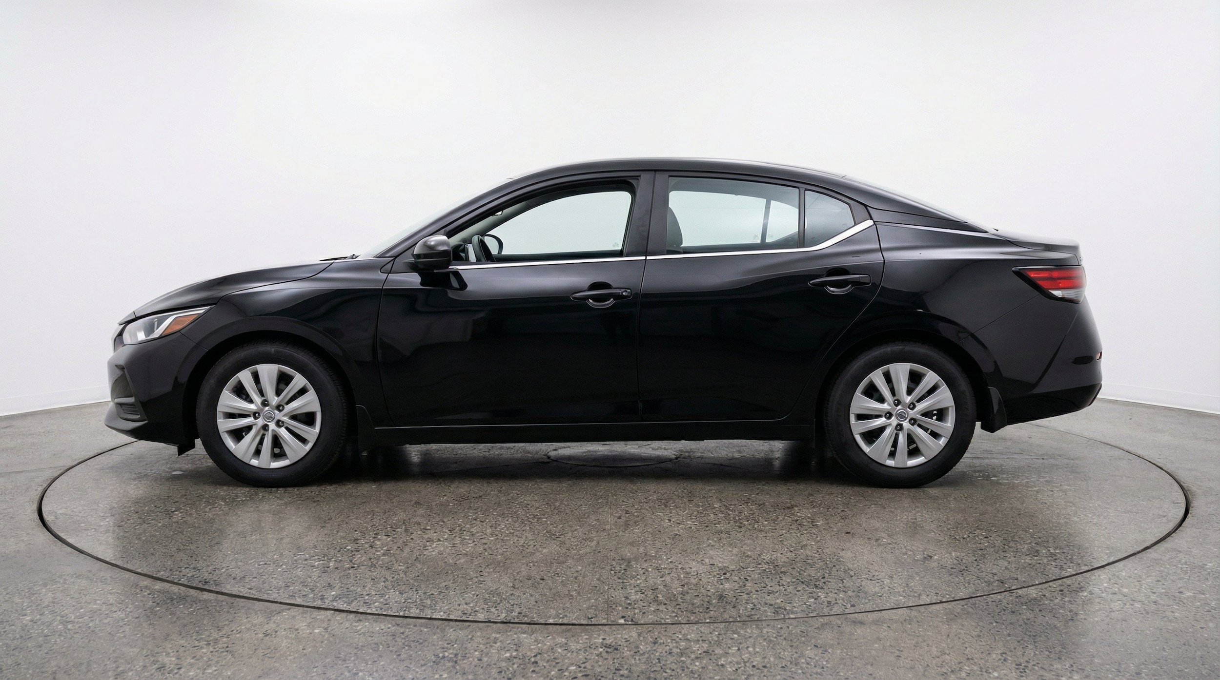 Thumbnail: 2025 Nissan Sentra - 5