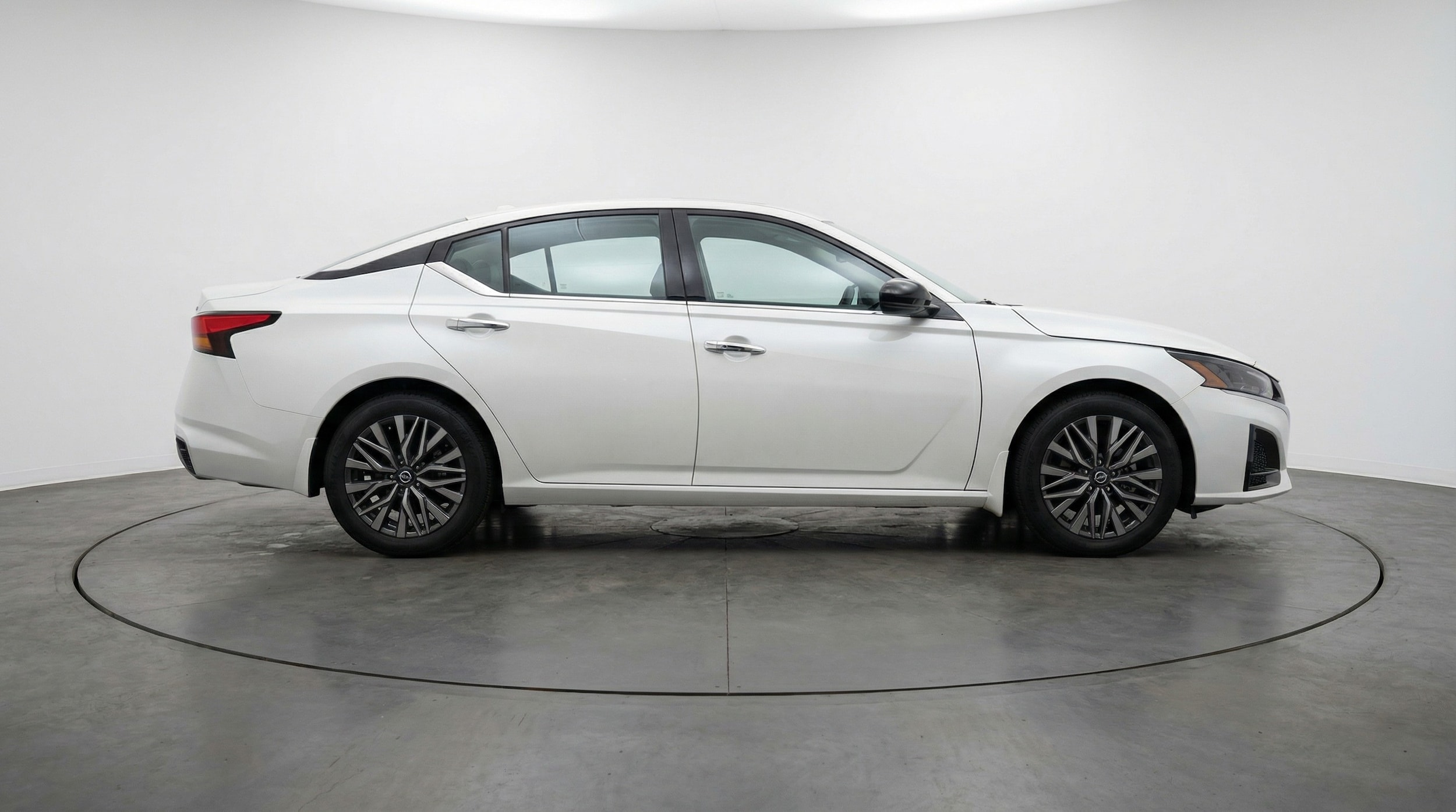 Thumbnail: 2025 Nissan Altima - 8