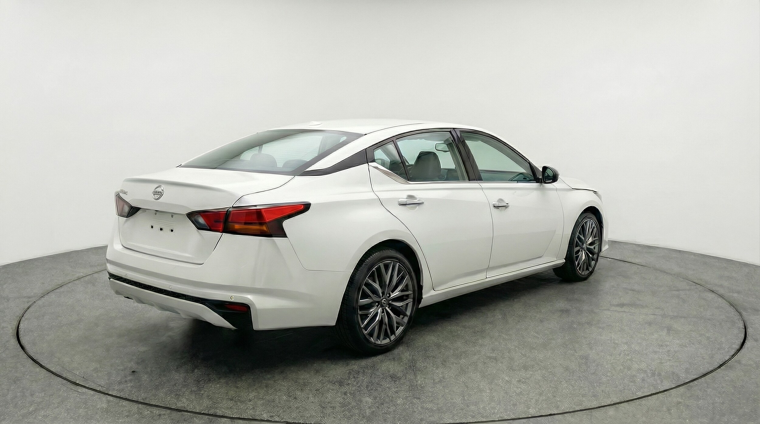 Thumbnail: 2025 Nissan Altima - 7