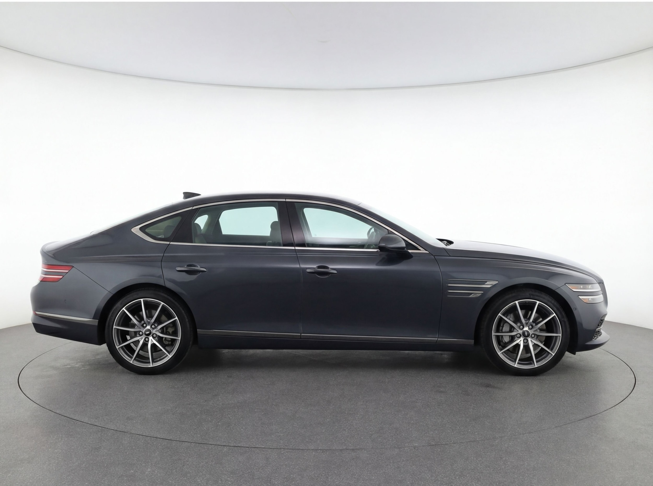 Thumbnail: 2025 Genesis G70 - 8