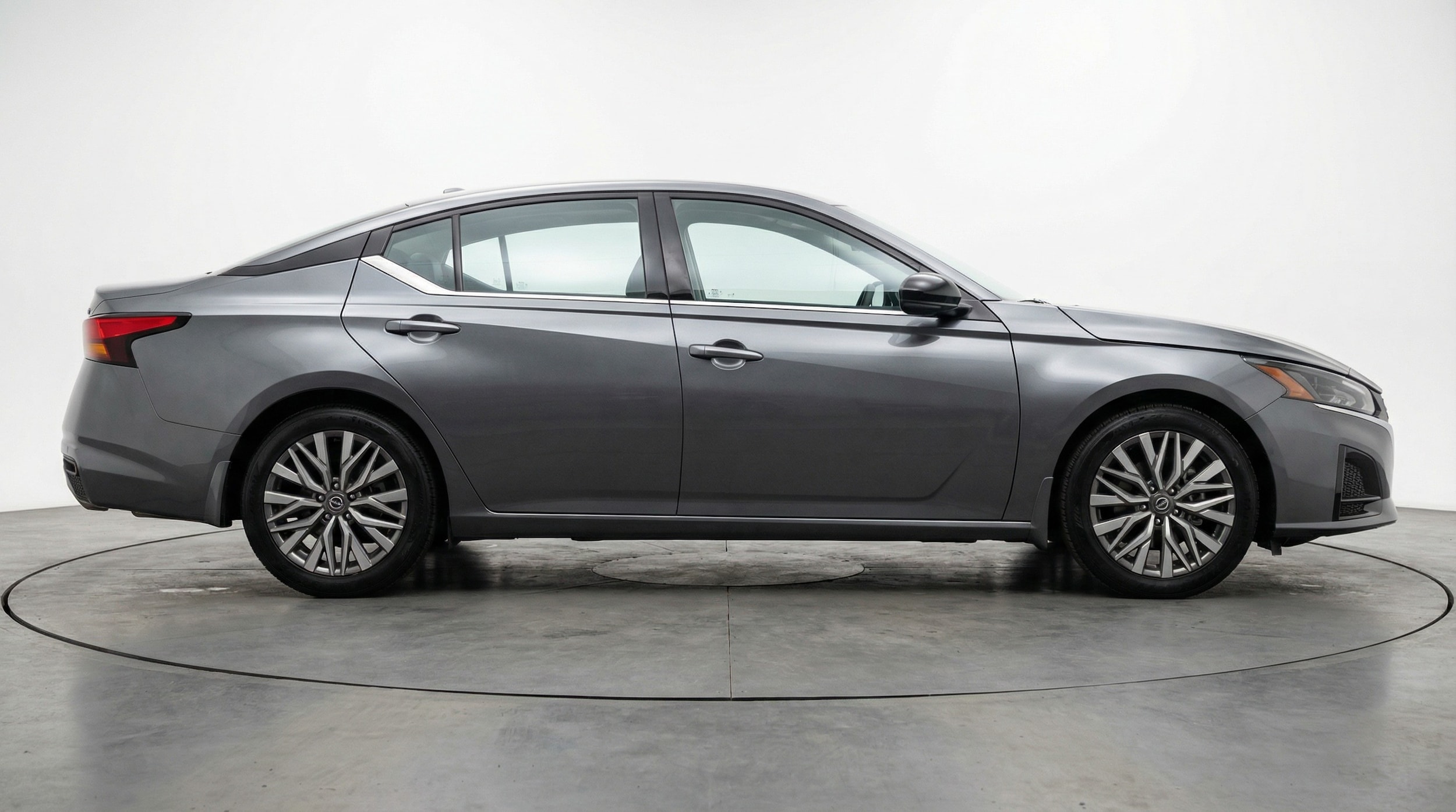 Thumbnail: 2025 Nissan Altima - 8